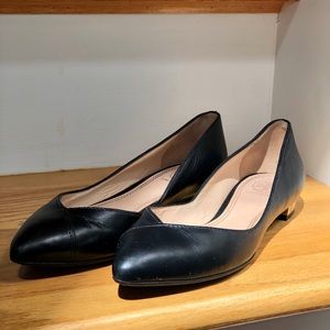 Tory Burch black and gold flats!